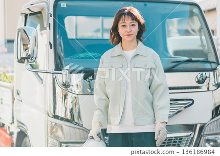 truck driver, female, females 136186984