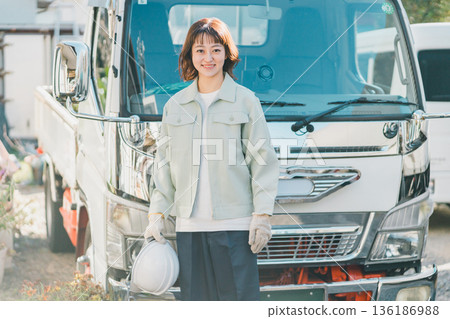 女生 女孩 女性 136186988
