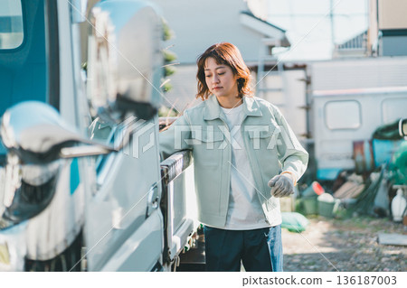 女生 女孩 女性 136187003