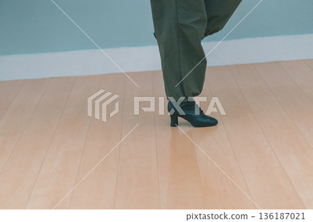 dancing, female, lady 136187021