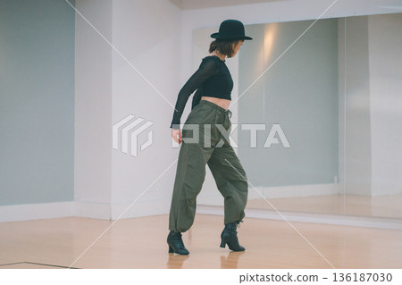 舞 舞蹈 跳舞 136187030