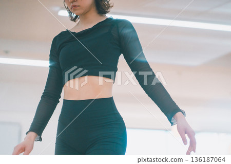 舞 舞蹈 跳舞 136187064