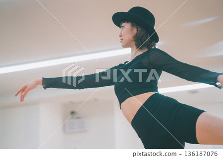舞 舞蹈 跳舞 136187076