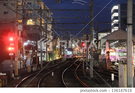 京福電鐵-西陰站附近的夜景 京福電鐵-西陰站附近的夜景 136187618
