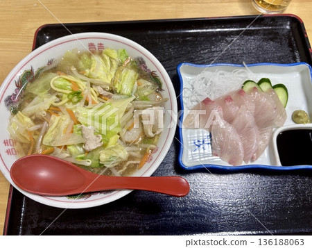 八幡濱煎餅,愛媛縣的特色美食。 八幡濱煎餅,愛媛縣的特色美食。 136188063