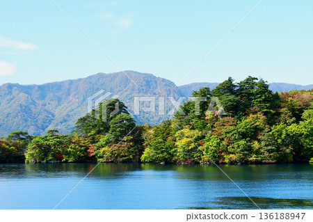 青森縣、十和田市、十和田湖、中子湖、中山半島、千鳥浦 136188947