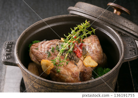 Skillet-baked steak Skillet-baked steak 136191755