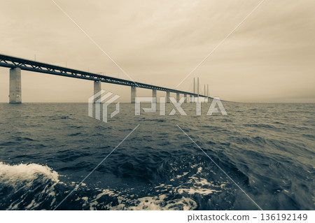 the oresund bridge between denmark and sweden the oresund bridge between denmark and sweden 136192149
