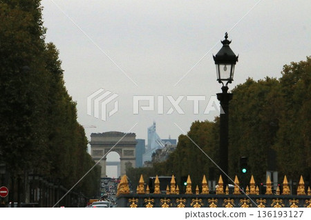 從協和廣場看凱旋門 136193127