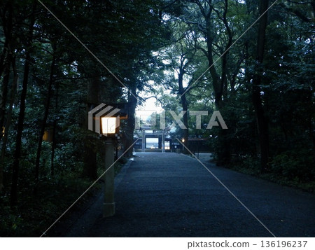 Visiting Meiji Shrine in the rain Visiting Meiji Shrine in the rain 136196237