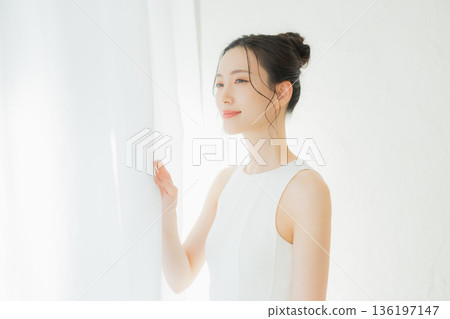 Beauty image of young women Beauty image of young women 136197147