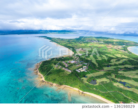 Kohama Island (Taketomi Town, Okinawa Prefecture) 136198029
