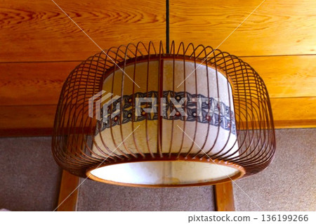 Hanging lighting from the Showa era Hanging lighting from the Showa era 136199266