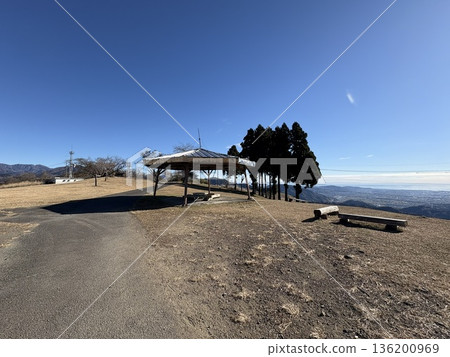 從大野山頂峰看到的冬季景色 從大野山頂峰看到的冬季景色 136200969
