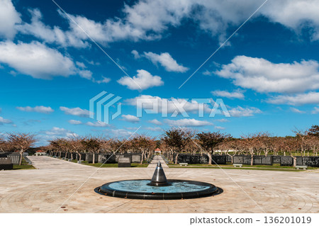 Scenery found in Okinawa. Renewing feelings of peace 136201019