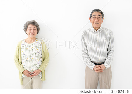 朋友年長夫婦 136202426