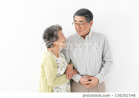 朋友年長夫婦 136202546