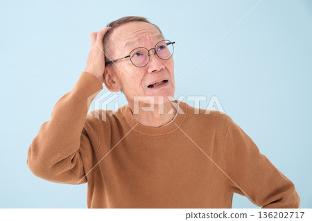 Worried Grandpa Forgetfulness 136202717