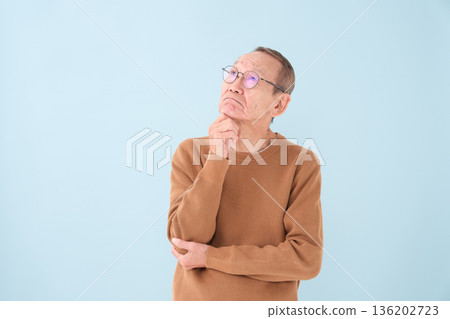Worried Grandpa Forgetfulness 136202723