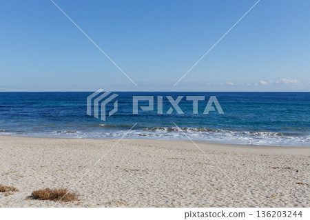 Blue seas and sandy beaches Blue seas and sandy beaches 136203244