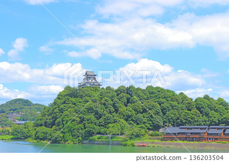 Inuyama City, Aichi Prefecture, national treasure Inuyama Castle and Kiso River scenery Inuyama City, Aichi Prefecture, national treasure Inuyama Castle and Kiso River scenery 136203504