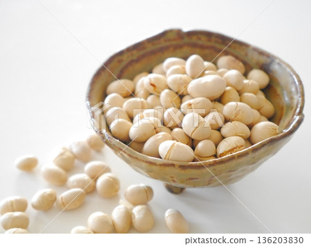大豆，烤大豆 136203830
