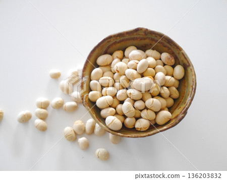大豆，烤大豆 136203832