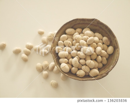 大豆，烤大豆 136203836