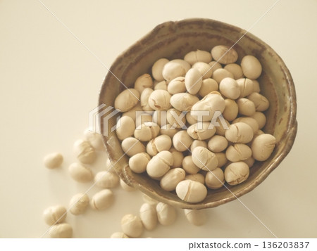 大豆，烤大豆 136203837