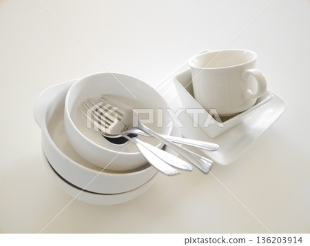 White dishes White dishes 136203914