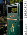 Litter bin in Kelsey Park, a public park in Beckenham, Kent, UK. 136208984