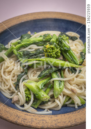 美味的油菜花鮪魚義面 136215939