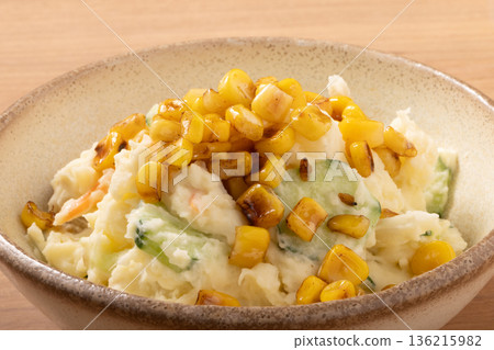 Potato salad (with roasted corn) Potato salad (with roasted corn) 136215982