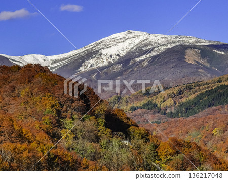 First snowfall on Mt. Gassan in Nishikawa Town, Yamagata Prefecture 136217048