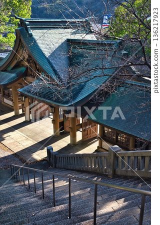 Warei Shrine decorated for the New Year 136217923