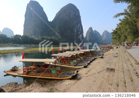 漓江及桂林碼頭 漓江及桂林碼頭 136218046