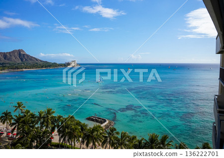 Hawaii Waikiki Beach and Diamond Head, a spectacular resort landscape with blue ocean and sky Hawaii Waikiki Beach and Diamond Head, a spectacular resort landscape with blue ocean and sky 136222701