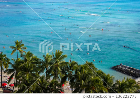 Hawaii Waikiki Beach and Diamond Head, a spectacular resort landscape with blue ocean and sky Hawaii Waikiki Beach and Diamond Head, a spectacular resort landscape with blue ocean and sky 136222773