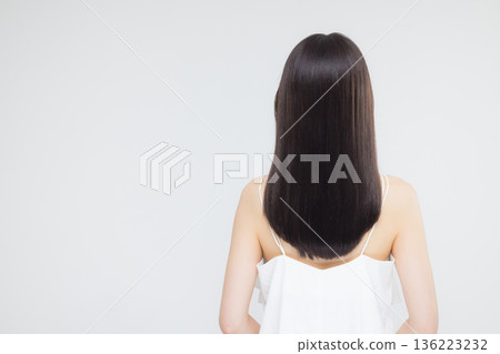 迷人的髮型女士 迷人的髮型女士 136223232