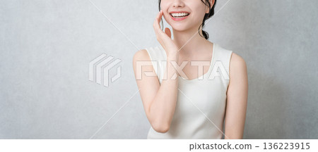 Asian woman with beautiful skin doing skin care (beauty/skin care image) Asian woman with beautiful skin doing skin care (beauty/skin care image) 136223915