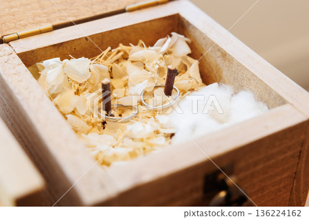 時尚結婚戒指圖片 136224162