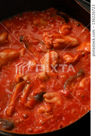 Chicken Tomato 136226723