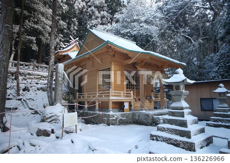 Akainoiwa Shrine 5 Akainoiwa Shrine 5 136226966