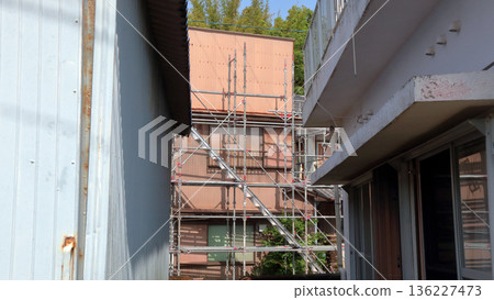 建築鷹架、外牆更換、金屬板材、鍍錫板工程 建築鷹架、外牆更換、金屬板材、鍍錫板工程 136227473