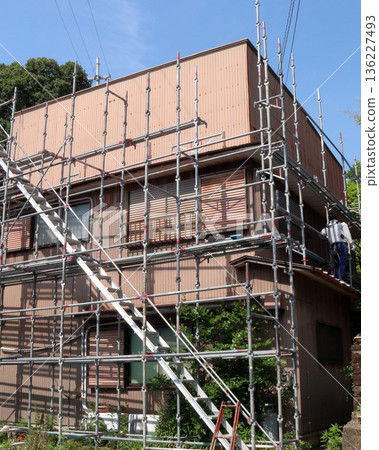 建築鷹架、外牆更換、金屬板材、鍍錫板工程 建築鷹架、外牆更換、金屬板材、鍍錫板工程 136227493