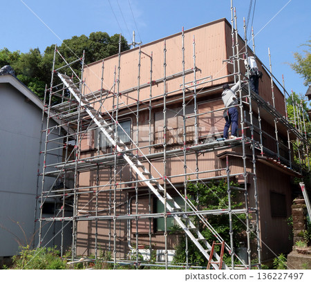 Construction scaffolding, exterior wall replacement, metal sheeting, tinplate work Construction scaffolding, exterior wall replacement, metal sheeting, tinplate work 136227497