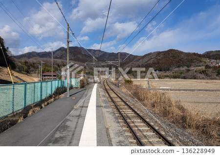 JR吾妻線群馬縣澀川市宇羽島站 136228949