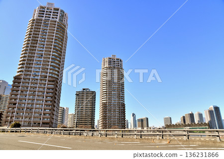 豐洲大橋 / 從豐洲運河眺望豐洲（東京都江東區）[2026年2月] 136231866