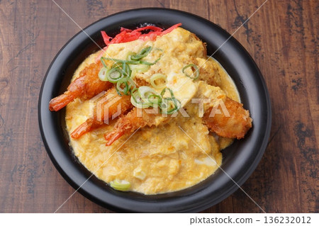 Shrimp rice bowl Japanese cuisine 136232012