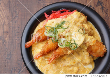 Shrimp rice bowl Japanese cuisine Shrimp rice bowl Japanese cuisine 136232014